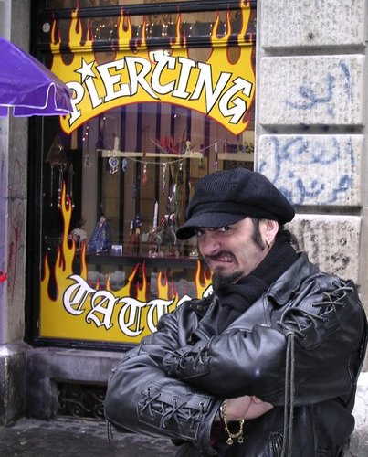 GinoScuro's profile picture. Tatuatore dal 1981 ( Gino Scuro Tattoo) largo delle Euforbie,15 71043 Manfredonia (FG) uff: 0884661039 / cell:330327799 - 3408635485