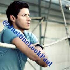 JustOneLookPaul's profile picture. I'm Paul.I promise you I'm ~NOT~ that bad wolf you all knew and hate.My bio is in here http://t.co/Ozd8XZ45 , http://t.co/MwsF7Wcs Daddy to @LittleWolfyHay