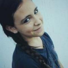 Ser feliz é uma prioridade!!! Tio (@Alexr0drigues)