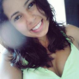 LariMoura_ Profile Picture