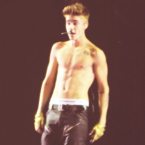 okay so i am obviously a huge belieber. i literally love him. love you @justinbieber #BELIEVE