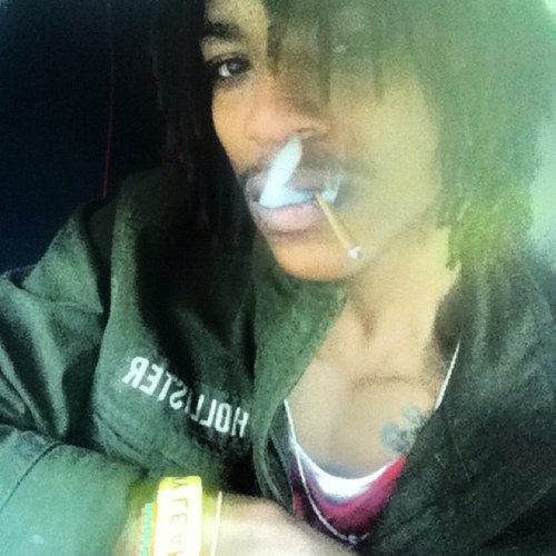 @SkyscraperRIO I Really Dont GIva Fuck! Follow ME ill Follow Back!