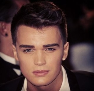 A massive union J fan! Everyone vote for union j. They need your votes! #teamfollowback
