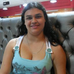 Sou feliz demais. ♥