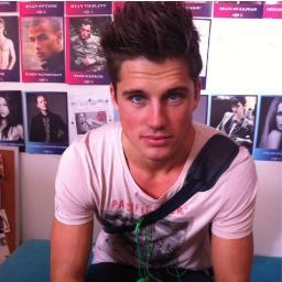 GallantEnigma's profile picture. Looks are deceiving, sweetheart. [RL/RP +18]