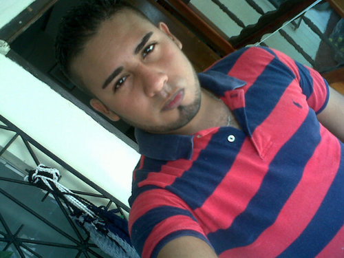 Soy un chavo tranqui .. Bien aterrisado(y)