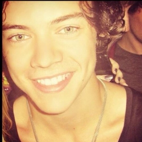 Yeahh See That Follow Button Down There? Yeah Bro I'd Tap Dat.                                                                  Oh You Would Too? Oh Gurrrrl(;