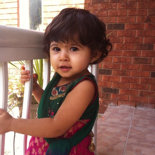 BargainsSoyab's profile picture. 