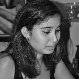 14 anos,Sagitáriana,Carinhosa,Fé em Deus e se quizer saber mais é só seguir  :D