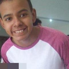 Eu reinvento todos os dias um bom motivo pra sorrir. E esse motivo sempre está ligado em vcê... José Antônio s2
