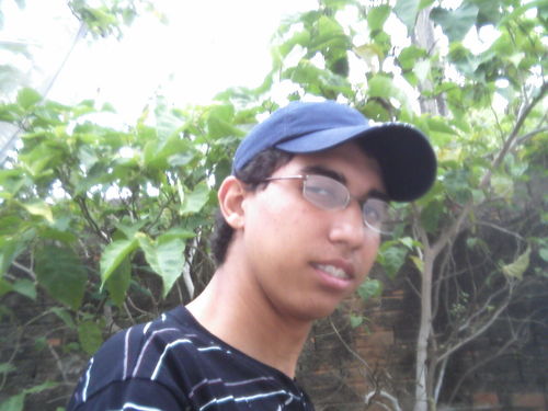 Amo DEUS sem ter medo de dizer isso, amo tudo que me acrescente em algo em minha vida.