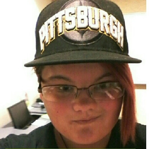 Rissa_Andrade's profile picture. 