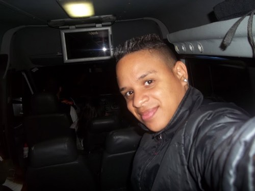 Professor de canto, Arranjador vocal e cantor, sou grato a ti DEUS  para ajudar sem restrição de estilo Músical