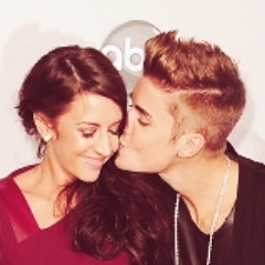 ♥ here to support my idol, Justin Bieber ♥