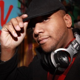 Official JAMN 94.5 FM Mixer · Boston's Party DJ specializing in Dance·House Top 40, Hip-Hop, Reggae·Dancehall, Latin, Caribbean. 
Bookings: djvoyage@icloud.com