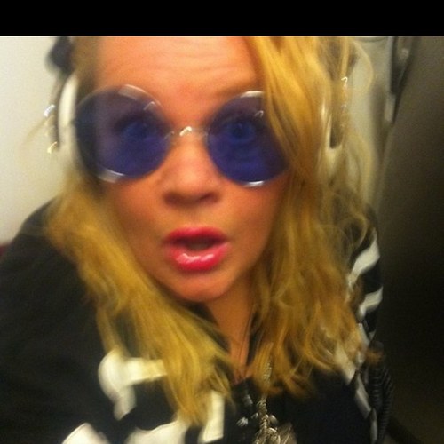 leoberglund's profile picture. Rolig tjockis som kämpar på med lite av varje, mestadels i Maskeradaffaren.se och PartyDj med managment, så det så!