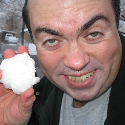 Robertwebb15's profile picture. The Bands i listen to are Kiss, Motley Crue, Within temptation, and Evanescence just to name a few Bands.One of my favorite days is Halloween.