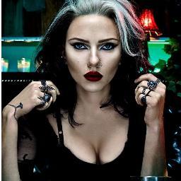 The Phantom Queen. Forgotten by the souls of those below, I send my wing to raven and crow. [[ RP 18+ ]]