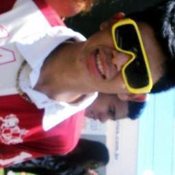 -  Seguee @  !   UM garoto sonhador  que só quer sua amada   e tem objetivos para vencer na vida   MSN ; alexmoleque2008@hotmail.com