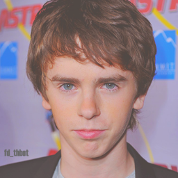 Freddie_thbot's profile picture. Freddie Highmore , just bot not real / 
สวัสดีครับกระผมเฟรดดี้ มาจากดินแดนอันไกลโพ้น  ☂