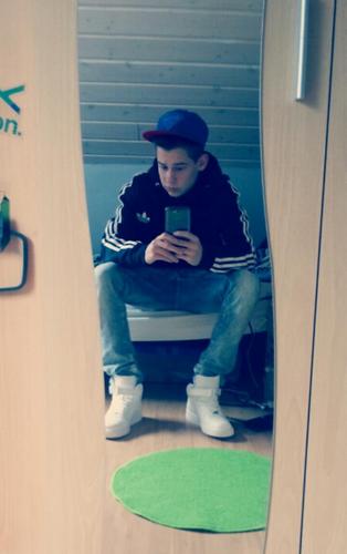 lukas07005225's profile picture. 