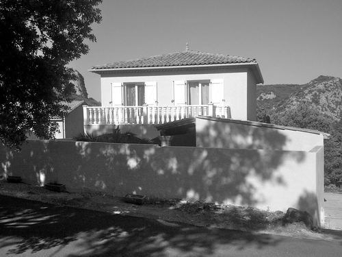 MaisonVailhan's profile picture. Maison Vailhan is a stylish, spacious 3-bed detached villa with swimming pool in the village of Vailhan only 20 minutes from the ancient town of Beziers