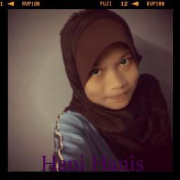 ✿HyE , I am NorHaNIs .. StAy In negERi sEMbilan  ...-
~U poLLoW mE.. i'II poLLoW U ✿