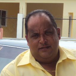 Abogado, Político, Peledeista, Deportista, Sincero, Humano, Social, Amante de la Lectura, la Música, comprometido con Dios, mi pueblo y mi Patria.