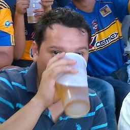 garysauceda's profile picture. solo soy un vago que trabaja y paga sus cuentas, igual te hablo de teologia, politica, historia, futbol, igual te puedo planchar un huevo que freir una corbata