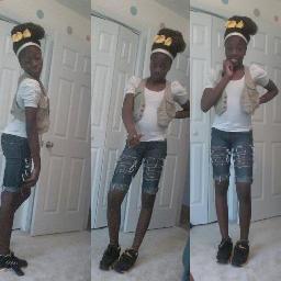 No Need Fah A Bio But Yalll Hoe's Go Follow Mhii Suhsta @sassy_asx_bitch Nd She Will Follow Baq ! I'am Yanna Yanna Baby ****