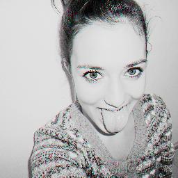 DIRECTIONER.∞ Mon objectif dans la vie? Faire pleurer la vache qui rit. 
http://t.co/Un6Z7wpE.