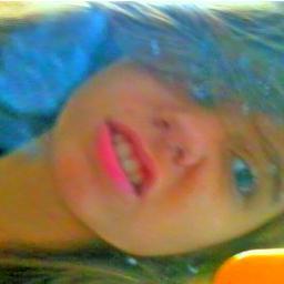 @JulyannaCarv87 
Sigam o meu outro twitter! =)