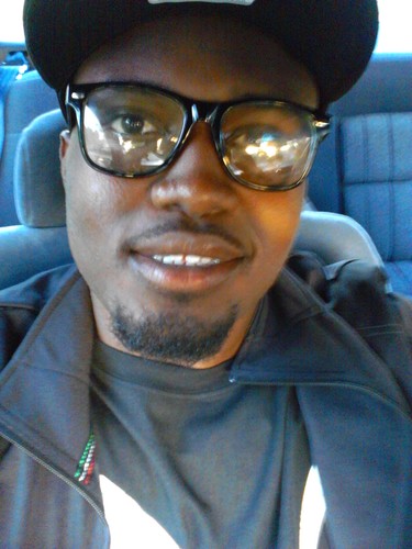|Upcoming Artist|Song Writer|Contact: (941-592-1466) Email:Fam4_Kc@ymail.com|Follow My Niggas @Tweet_Me_King & @IHeartRedbone|Ya Fuckn Wit Da Realist|