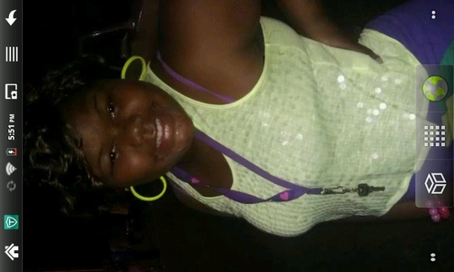 Da Name Beez Tesha!!!Iam cool,crazy,fun to be with,dont mess wit nobody type chick!!!!!!-And ill kill Behind mine!!!!