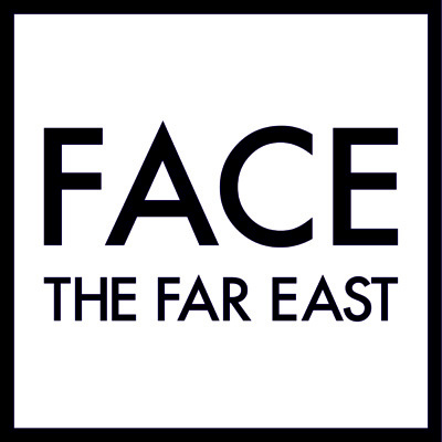 極東垂直面。FACE THE FAR EASTは 2011年より始動した、画家を中心とするグループ展プロジェクト。 Vol.1(2011年10月)参加作家 小川佳夫、沓澤貴子、平井正義、吉川民仁＋小林ひとし Vol.2(2012年2月)参加作家 稲垣友里、河名祐二、酒井祐二、山口牧子＋小林ひとし、吉川民仁