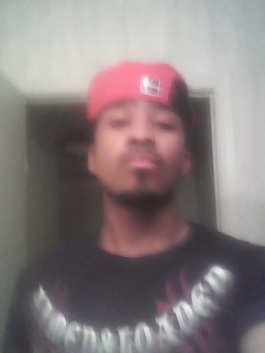 Motivational Fitness Enthusits. Songwriter.R&B and Rap Vocalist. Musician.........Im A-1 with everything!!!