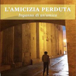 Luca Ambrosini nasce nel 1963 in un piccolo paese dell'Appennino Lucano, Armento (PZ). Diplomato geometra, scrittore esordiente.