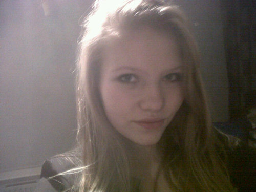Moonwalker 4 life, love my bestys: sanne, machteld, zaina, roxanne and my loveley sister. Family & friends= unbreakable xx (L) Michael jackson(L)