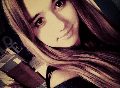 I don't have time to hate people who hate me, cause I'm too busy loving people who love me  ♥♥