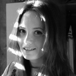 IrinaMot's profile picture. 