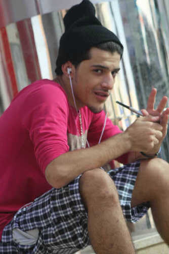Hi ,, My NaMe Is Ahmed Farid ,, I'm 17 YeaRs Old ,, Follow and I Will Follow ßČĶ ♥ ,, if you want to know more about me just tell me :P {pin:2A5EAF1E}