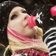 Ilags_'s profile picture. 1Oth September 2O11 - Rome @AvrilLavigne. I'm a #LittleBlackStar. @30SECONDSTOMARS, I'm an #Echelon. @simpleplan // @sum41 // @goodcharlotte // @linkinpark ♥