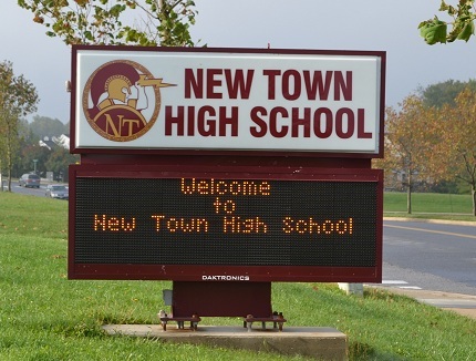 I teach HS PE & Health. I grew up in South Jersey, living in MD now! This ACCT is for NTHS Titans in UA's Finding Undeniable Challenge!! http://t.co/8c9ROCBS