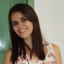 Universitaria, Leonina, Fiel a Deus, Divertida, Sonhadora. Seguee ?!