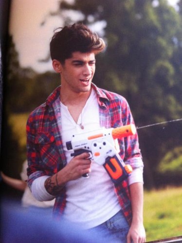 'I'm insecure,I know what for',lol. please,follow me:) sonohra,one direction,emma curto:)