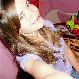 Posso ser tímidα; mαs sou αlegre&divertidαα
mαs soh pαrα os que eu conheço;   