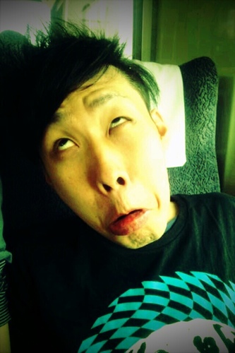 高松メロコアバンドFakeScreamUnderdogのGt.Vo担当兼変顔担当です(〃ﾟAﾟ)