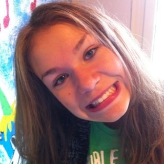 My name is Maria and Im just another awkward fangirl. Im a directioner, sheerio, potterhead and jonatic. Larry is my OTP. If you follow, thank you. xx