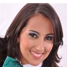 Katia Maia, Fisioterapeuta. Pós Graduada em Traumato-Ortopedia e Desportiva.