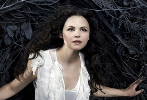 MrPerlado07's profile picture. Mary Margaret es profesora de  primaria en Storybrooke. A pesar de que lleva tiempo ayudando en obras de caridad